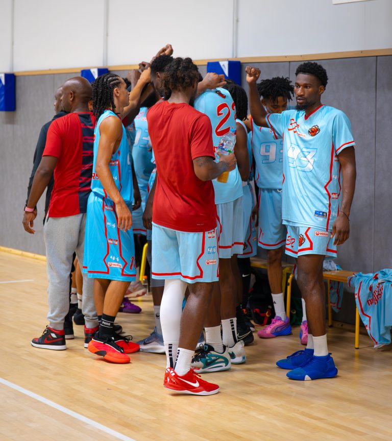 Victoire des Seniors 1 en Pré-Nationale